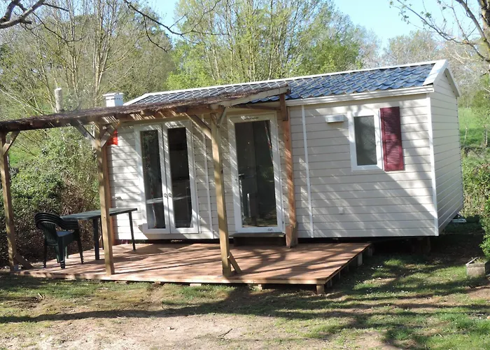 Camping Lepigeonnier A Miers Pres Du Gouffre De Padirac