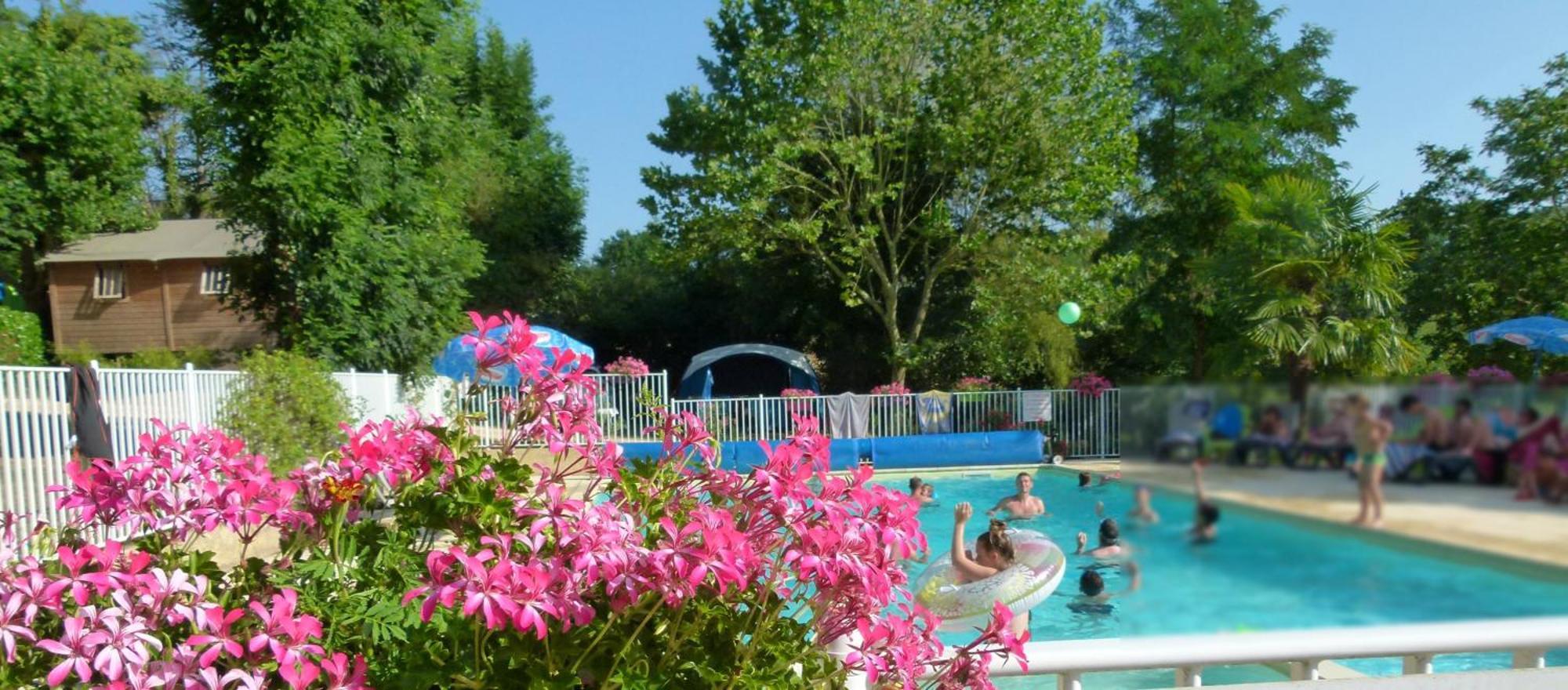 Camping Lepigeonnier A Pres Du Gouffre De Padirac *